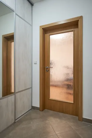 Pronájem bytu 1+kk, Praha, Milotická, 35 m2