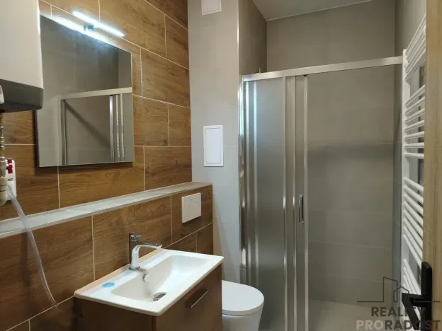 Pronájem bytu 2+kk, Znojmo, nám. Kpt. Otm. Chlupa, 47 m2