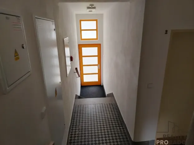 Pronájem bytu 2+kk, Znojmo, nám. Kpt. Otm. Chlupa, 47 m2