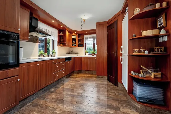 Prodej rodinného domu, Králův Dvůr, 262 m2