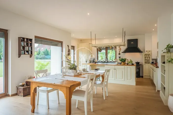 Prodej rodinného domu, Trnová, 229 m2