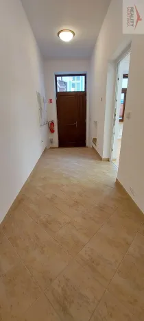 Pronájem kanceláře, Valašské Meziříčí, Křížkovského, 32 m2
