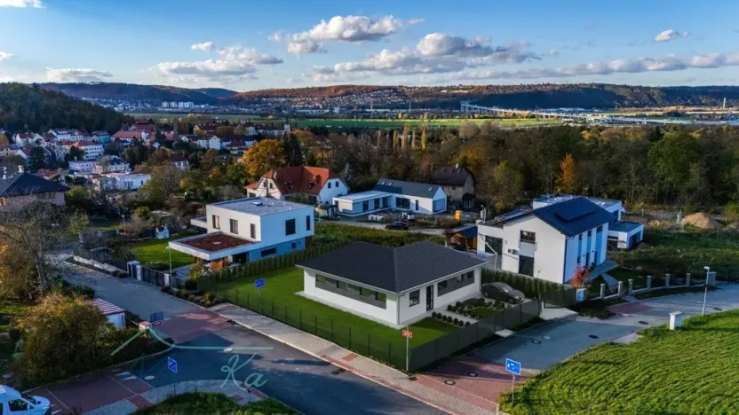 Prodej pozemku pro bydlení, Praha - Zbraslav, Zíbrtova, 754 m2