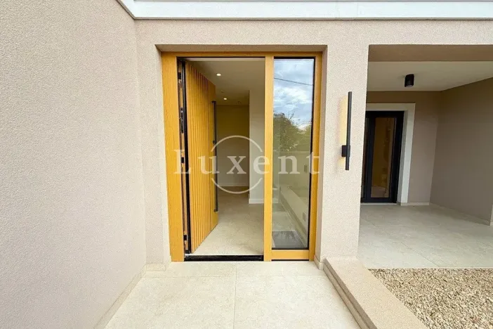 Prodej vily, Zadar, Chorvatsko, Krešimirova obala, 246 m2