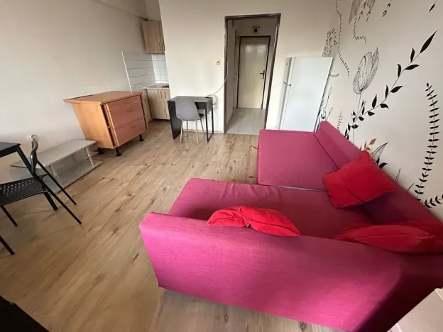 Pronájem bytu 1+kk, Praha - Radotín, Vrážská, 27 m2