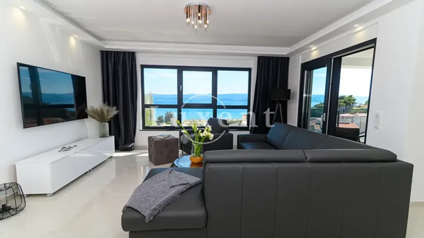 Prodej vily, Omiš, Chorvatsko, 460 m2