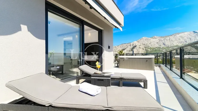 Prodej vily, Omiš, Chorvatsko, 460 m2