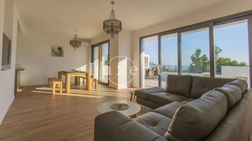 Prodej vily, Makarska, Chorvatsko, 350 m2