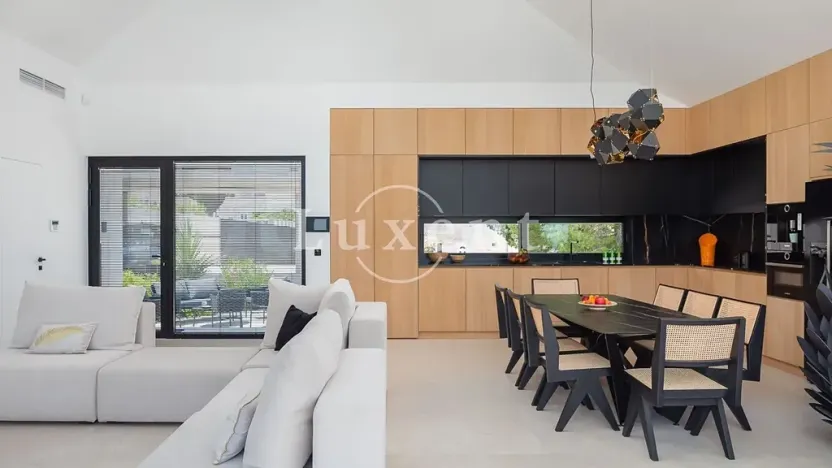 Prodej vily, Bol, Chorvatsko, 250 m2