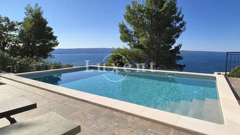 Prodej vily, Omiš, Chorvatsko, 240 m2