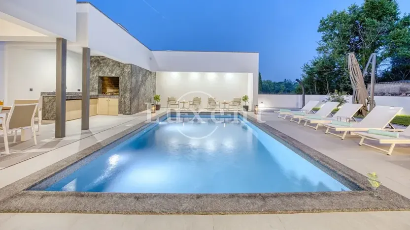 Prodej vily, Zadar, Chorvatsko, 234 m2