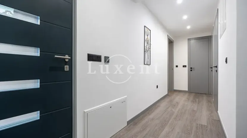 Prodej vily, Makarska, Chorvatsko, 280 m2