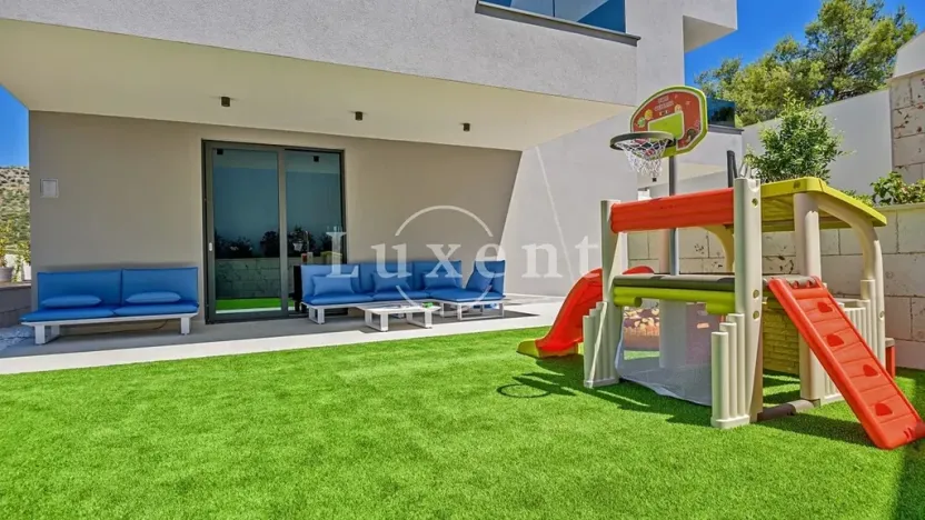 Prodej vily, Trogir, Chorvatsko, 370 m2