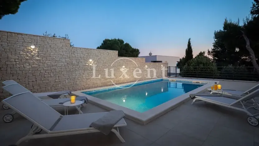 Prodej vily, Bol, Chorvatsko, 165 m2