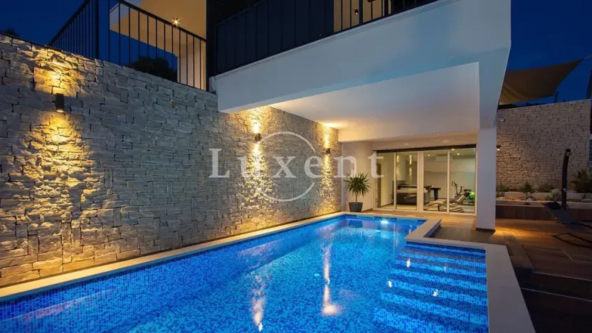 Prodej vily, Trogir, Chorvatsko, 325 m2