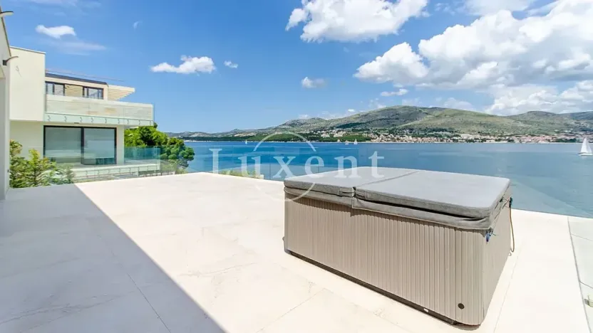 Prodej vily, Trogir, Chorvatsko, 349 m2