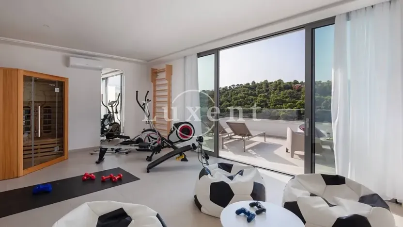 Prodej vily, Bol, Chorvatsko, 300 m2