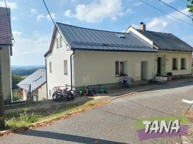 Prodej bytu 3+1, Jenišovice, 52 m2