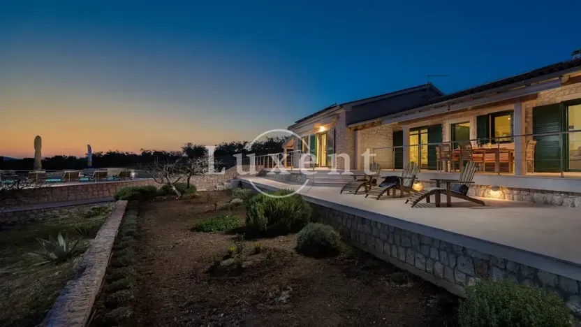 Prodej vily, Zadar, Chorvatsko, 280 m2