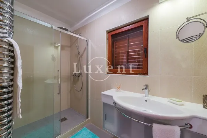 Prodej vily, Bol, Chorvatsko, 300 m2