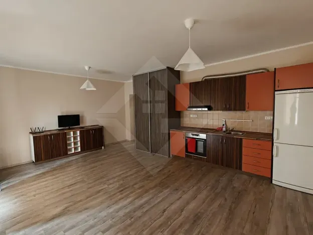 Pronájem bytu 1+kk, Milovice, Kaštanová, 36 m2