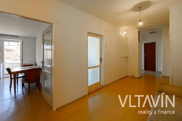 Pronájem bytu 2+1, Praha - Holešovice, Jankovcova, 68 m2