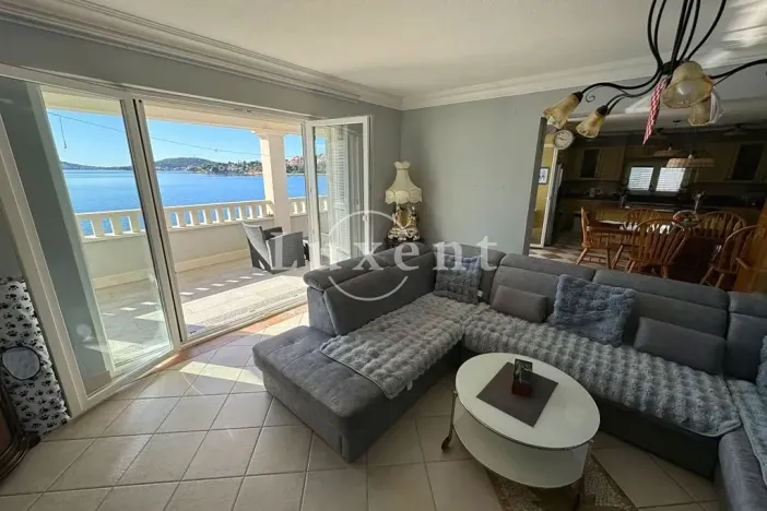 Prodej vily, Rogoznica, Chorvatsko, 614 m2