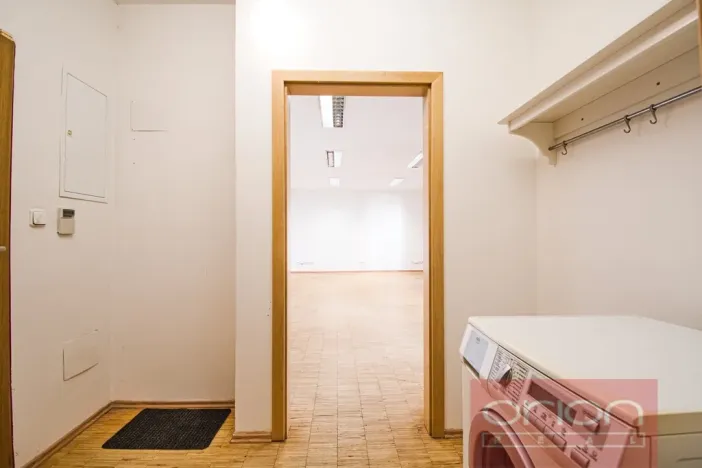 Pronájem bytu 1+kk, Praha - Žižkov, Husitská, 48 m2
