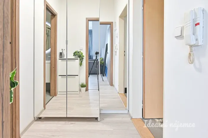 Pronájem bytu 1+kk, Brno - Královo Pole, Slovinská, 23 m2