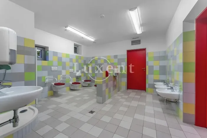 Prodej komerční nemovitosti, Praha - Strašnice, Olešská, 310 m2