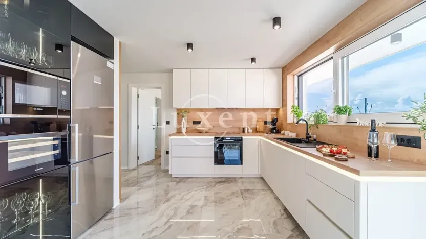 Prodej vily, Bol, Chorvatsko, 96 m2