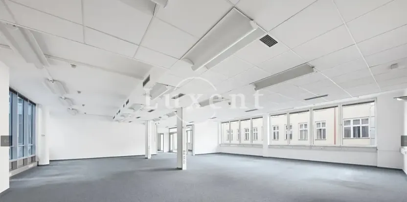 Pronájem kanceláře, Praha - Nové Město, Krakovská, 300 m2