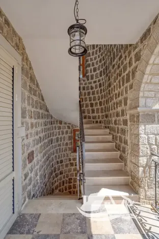 Prodej vily, Rijeka Reževići, Černá Hora, 400 m2