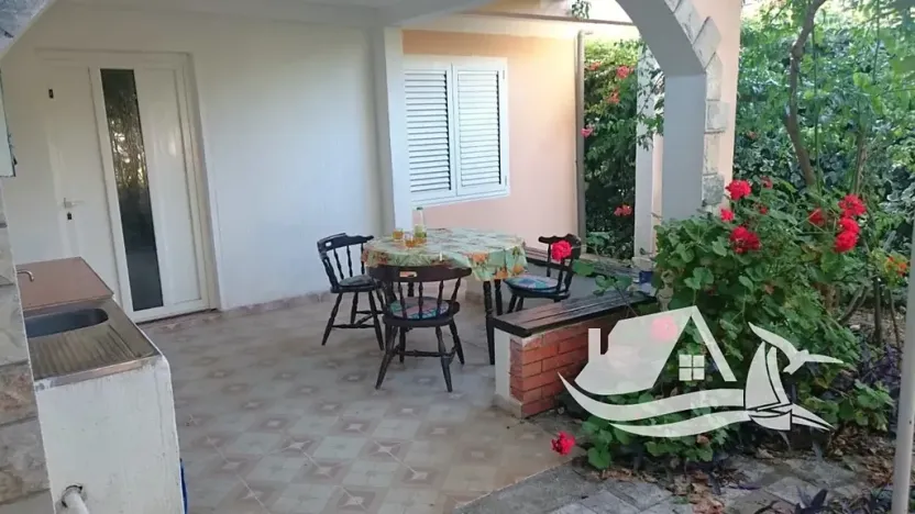 Prodej rodinného domu, Kunje, Černá Hora, Утјеха, 160 m2