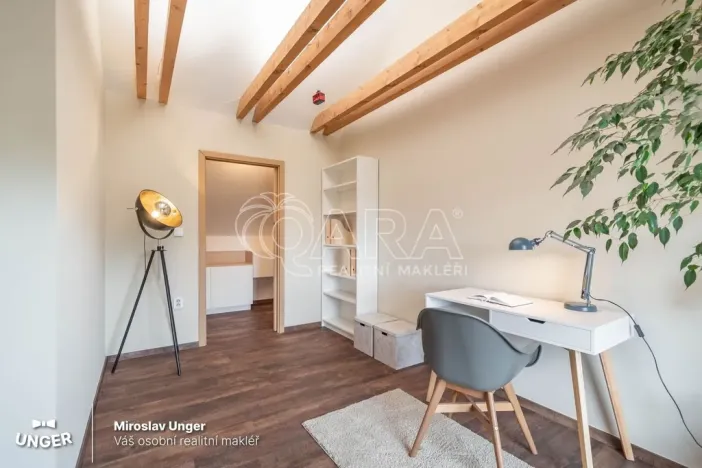 Prodej rodinného domu, Loděnice, 192 m2