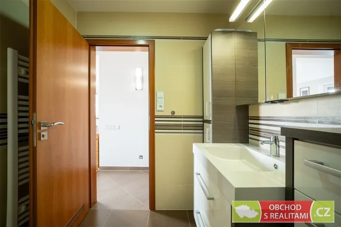 Prodej bytu 3+kk, Praha, Studnická, 93 m2