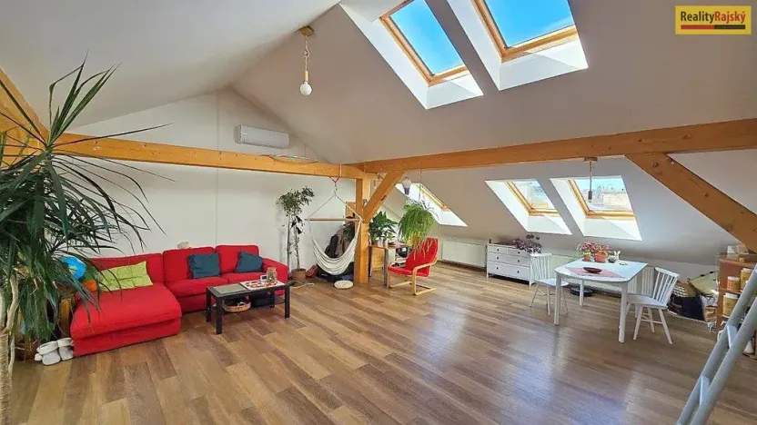 Prodej atypického bytu, Praha - Smíchov, Na Čečeličce, 78 m2