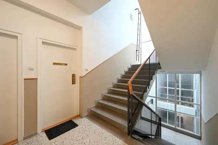 Pronájem bytu 1+kk, Praha - Nusle, Čiklova, 30 m2