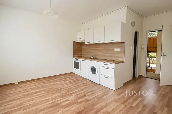 Pronájem bytu 1+1, Ústí nad Labem, Hluboká, 36 m2