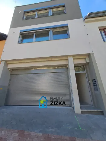 Pronájem bytu 2+kk, Brno, Burianovo náměstí, 43 m2