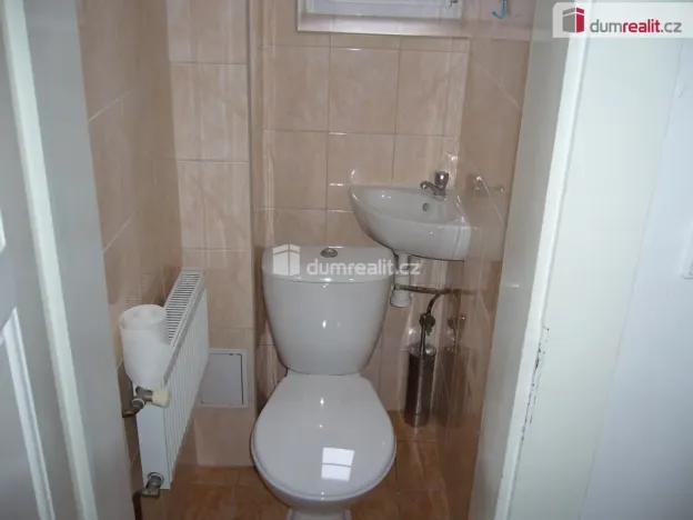 Pronájem bytu 3+1, Děčín - Děčín IV-Podmokly, Revoluční nám., 98 m2