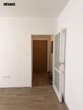 Pronájem bytu 1+kk, Karlovy Vary, Sokolovská, 24 m2