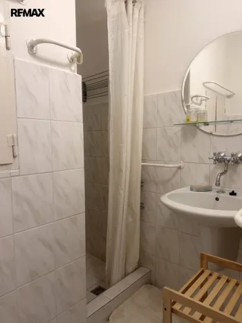Pronájem bytu 1+kk, Karlovy Vary, Sokolovská, 24 m2