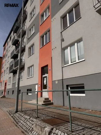 Pronájem bytu 1+kk, Karlovy Vary, Sokolovská, 24 m2