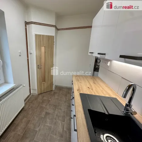 Pronájem bytu 1+1, Děčín - Děčín II-Nové Město, Lipová, 36 m2