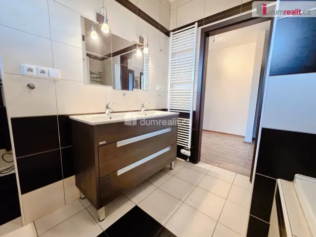 Prodej rodinného domu, Rostoklaty - Nová Ves II, 106 m2