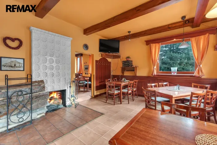 Pronájem restaurace, Hořice, Čechova, 340 m2