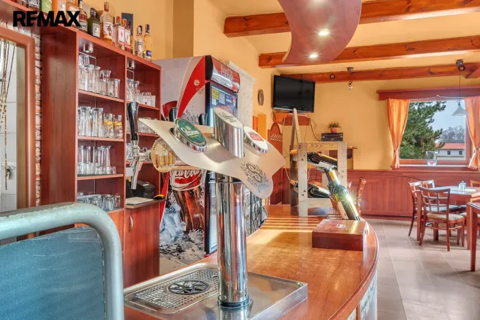 Pronájem restaurace, Hořice, Čechova, 340 m2