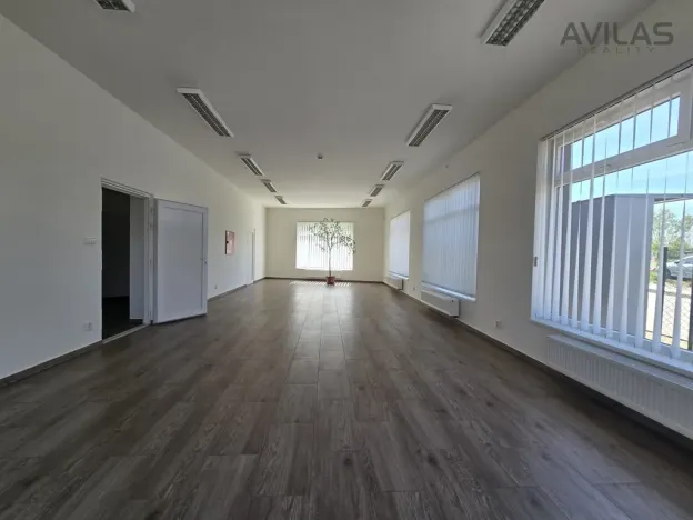 Pronájem obchodního prostoru, Týnec nad Sázavou, K Lesíku, 108 m2