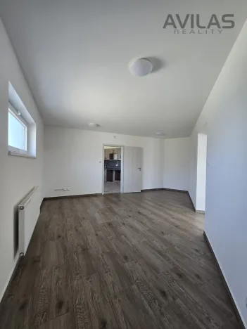 Pronájem obchodního prostoru, Týnec nad Sázavou, K Lesíku, 108 m2